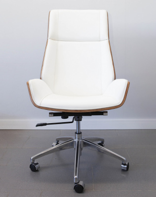 Кресло из натуральной кожи, каркас дерево арт. FX-BC06 - купить в Новокуйбышевске. Цена 34 820.52 руб.